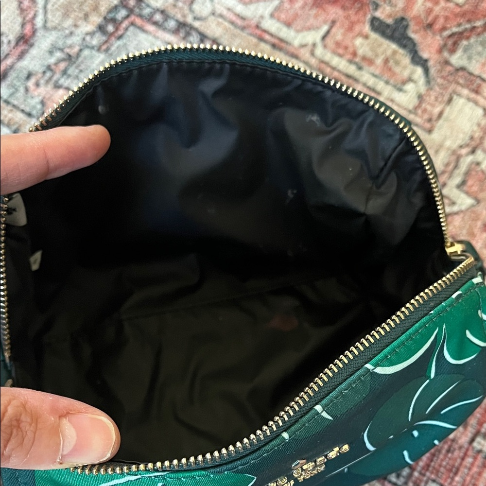 Kate Spade Green Monstera Leaf Print Cosmetic Bag - Picture 10 of 17